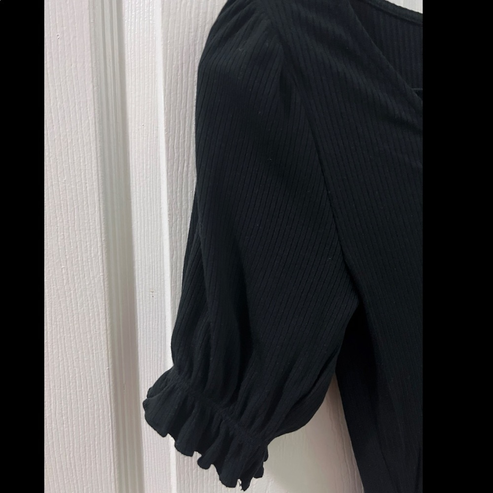 Forever 21 Ruched Knit Top - Picture 4 of 6